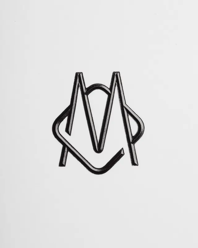 Interlocked outline monogram in glossy black, minimal, geometric, monochrome