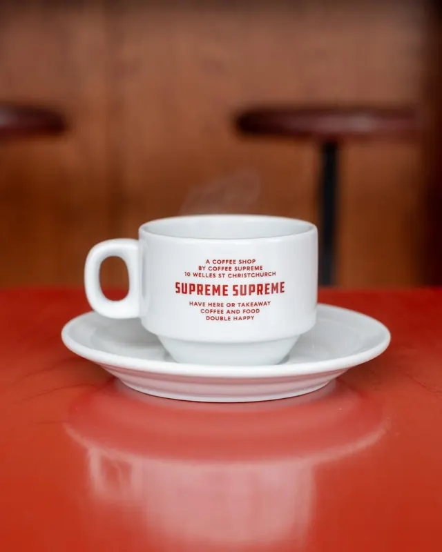 Supreme Supreme cafe ceramic branding, minimal, flat, light