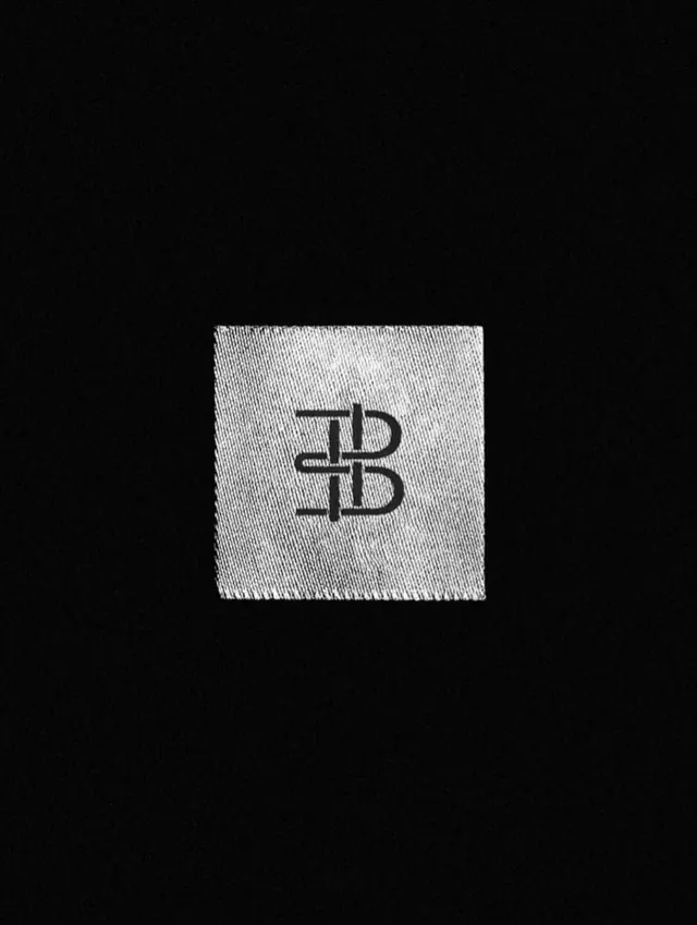 Monochrome woven badge logo, monochrome, minimal, dark