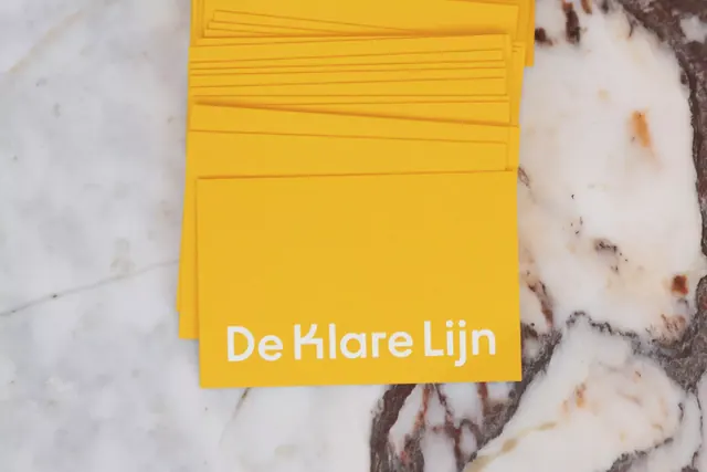 De Klare Lijn branded cards, minimal, flat, warm