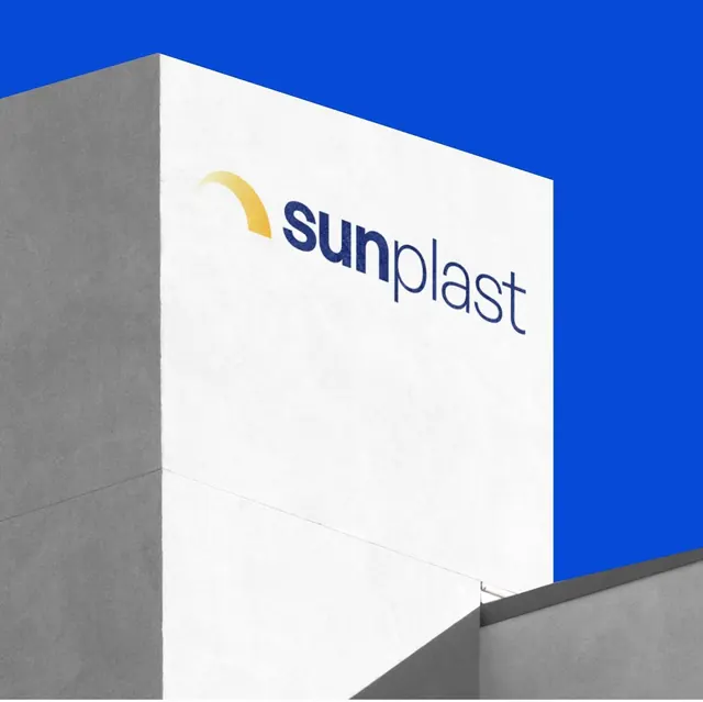Sunplast logo in 3D box mockup with blue sky, minimal, corporate-clean, light