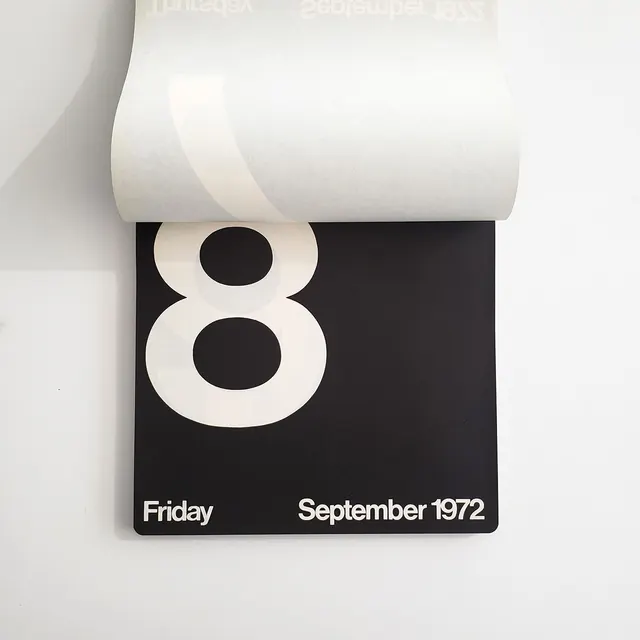 Swiss-style numeric calendar 1972, minimal, swiss, dark