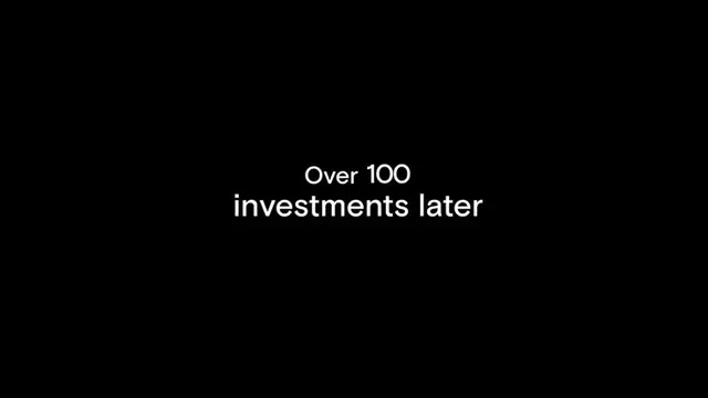 Confidence mark: investment statement logo, minimal, corporate-clean, dark