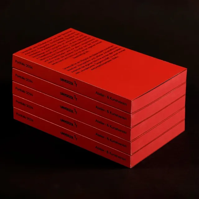 Stacked red portfolio binders 3D mockup, minimal, geometric, vibrant