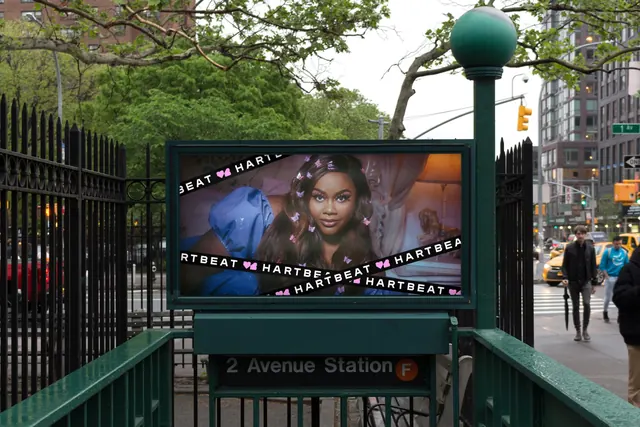 Hartbeat subway entrance panel, flat, typographic, vibrant