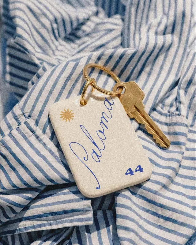 Paloma Mediterranean holiday residence brand identity (slide 4)