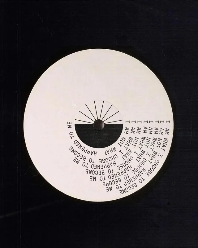 Circular sun clock infographic, infographic, minimal, dark