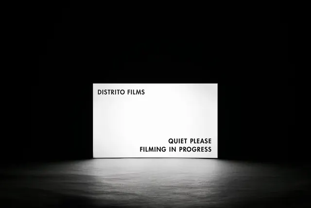 Distrito Films Production Sign