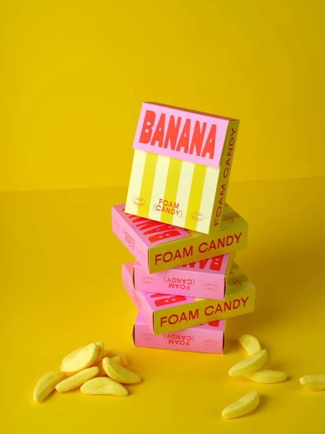Snackbox paper packaging identity (slide 4)