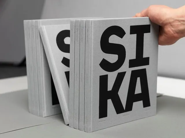 STIKA flip book object, minimal, swiss, monochrome