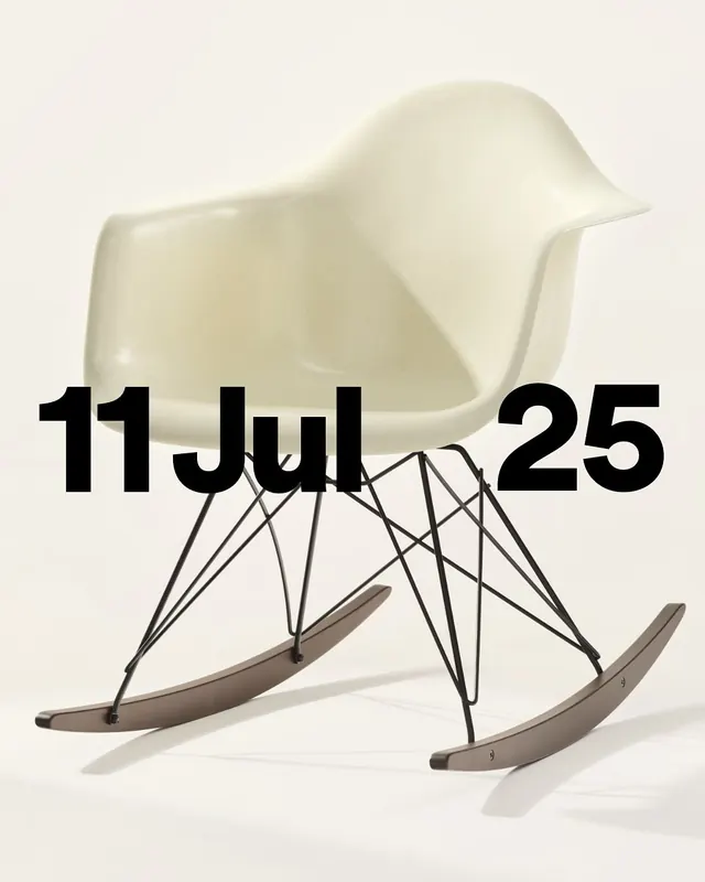 Eames-style chair product poster, minimalist, product-focused, light