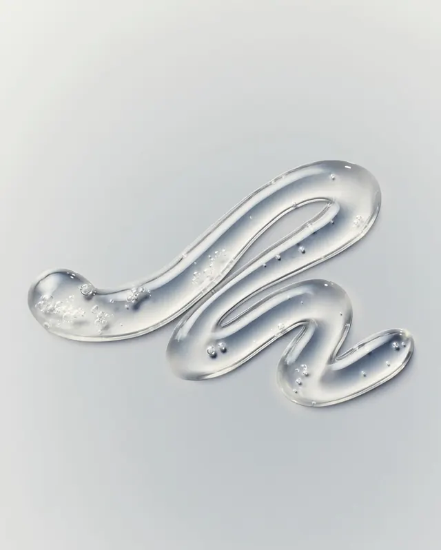 Glossy fluid shapes studio shot, 3d-render, minimalist, light