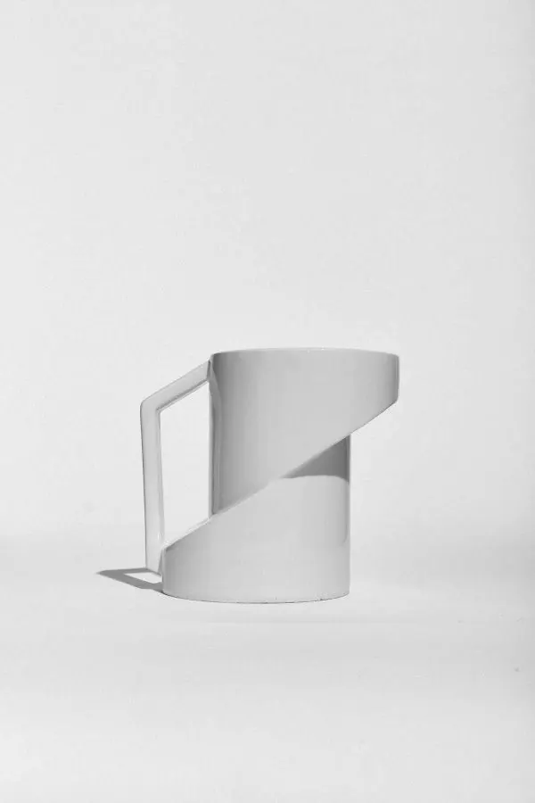 Minimalist 3D Abstract Form, minimal, geometric, monochrome