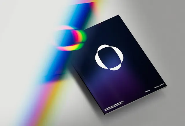 Abstract Gradient Card Mockup, dark-mode, gradient-heavy, dark