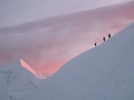 Alpine dawn climbers, photographic, minimal, light