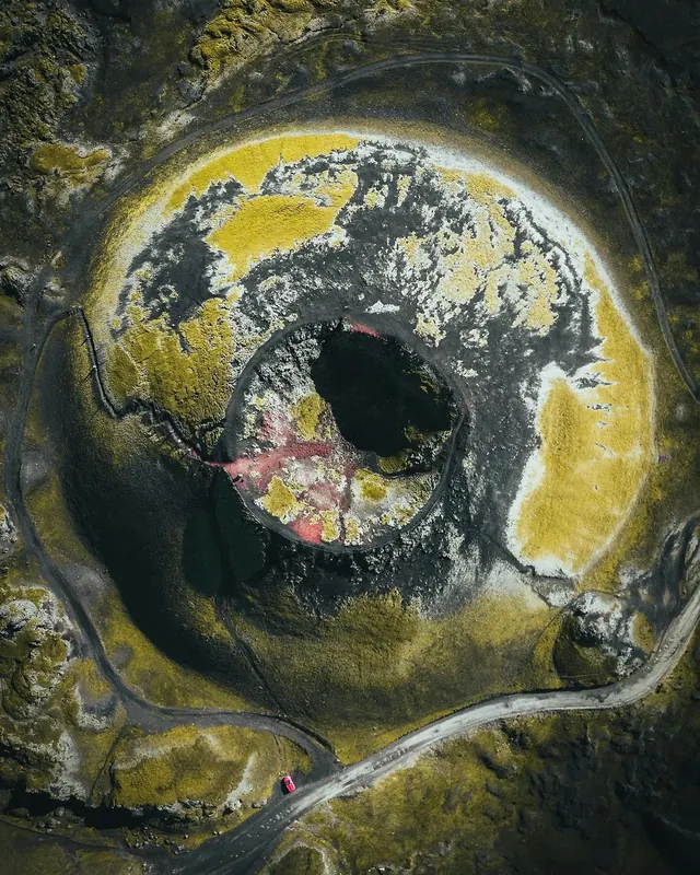 Abstract Circular Texture, organic, abstract, dark