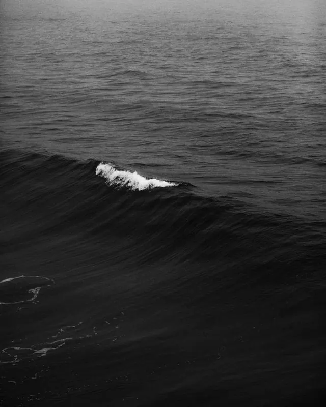 Black and White Ocean Wave, minimal, monochrome, monochrome