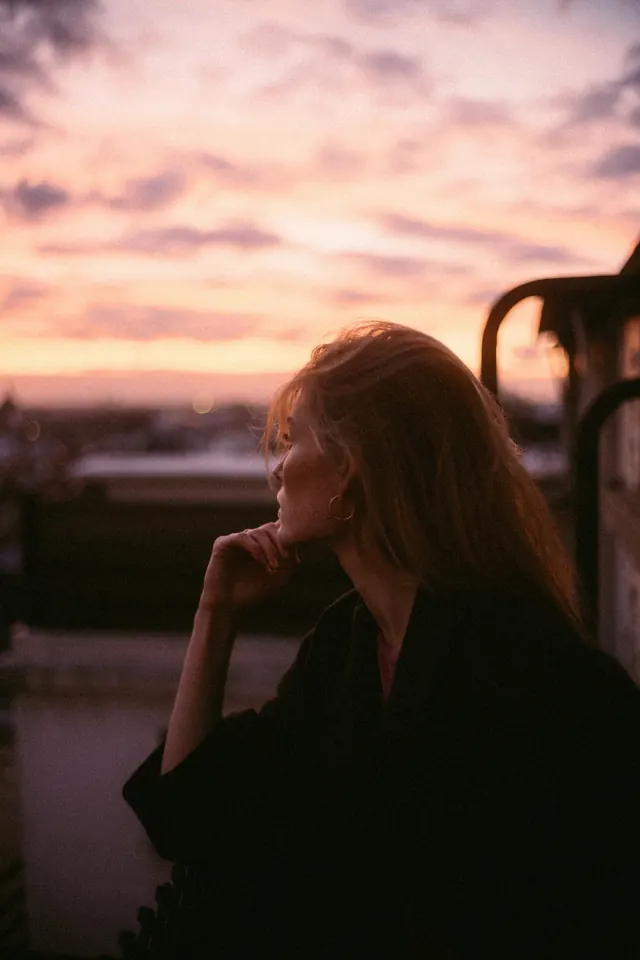 Sunset Portrait with Soft Lighting, photographic, organic, warm