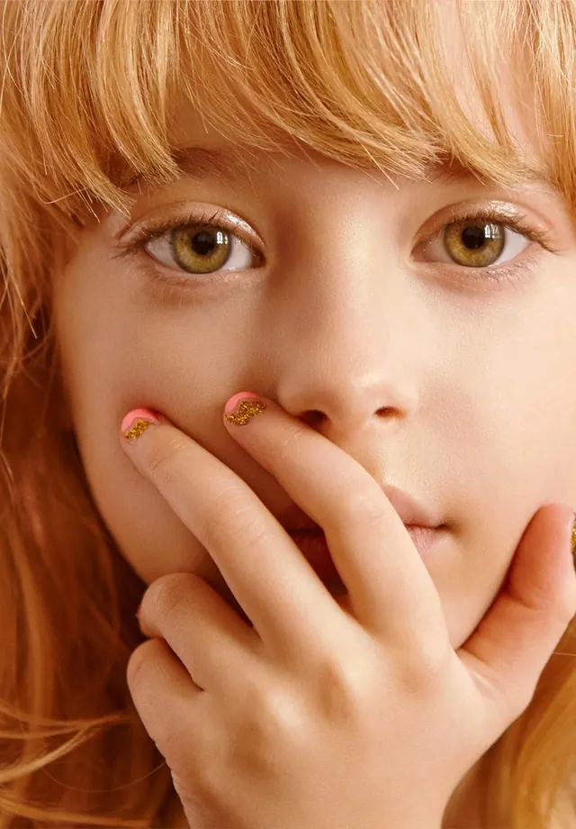 Close-up Portrait of a Young Girl, photographic, organic, warm