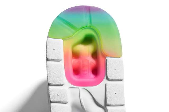 Abstract Gradient Humanoid Form, gradient-heavy, 3d-render, vibrant