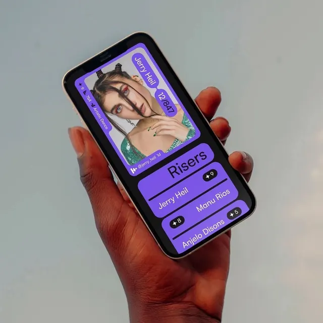 Music Streaming App UI Mockup, minimal, dark-mode, dark