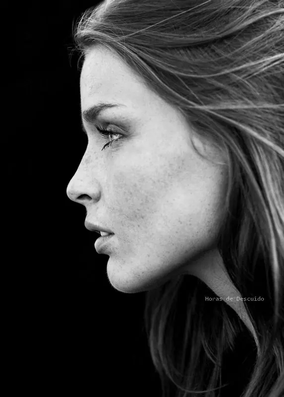 Monochrome Portrait of a Woman, monochrome, photographic, monochrome
