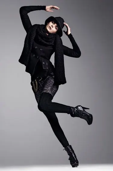 Fashion Editorial Photography, minimal, photographic, monochrome