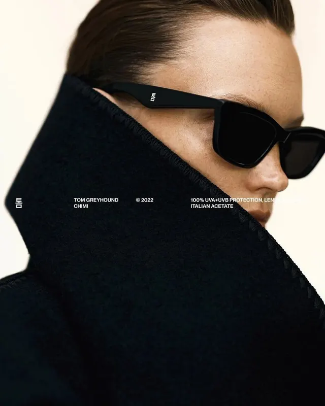 Fashion Editorial Mockup, minimal, editorial, dark