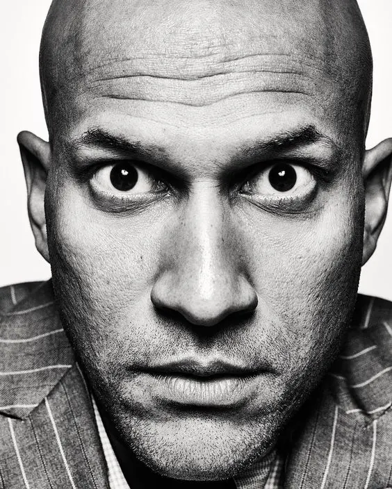 Extreme Close-up Portrait, monochrome, photographic, monochrome
