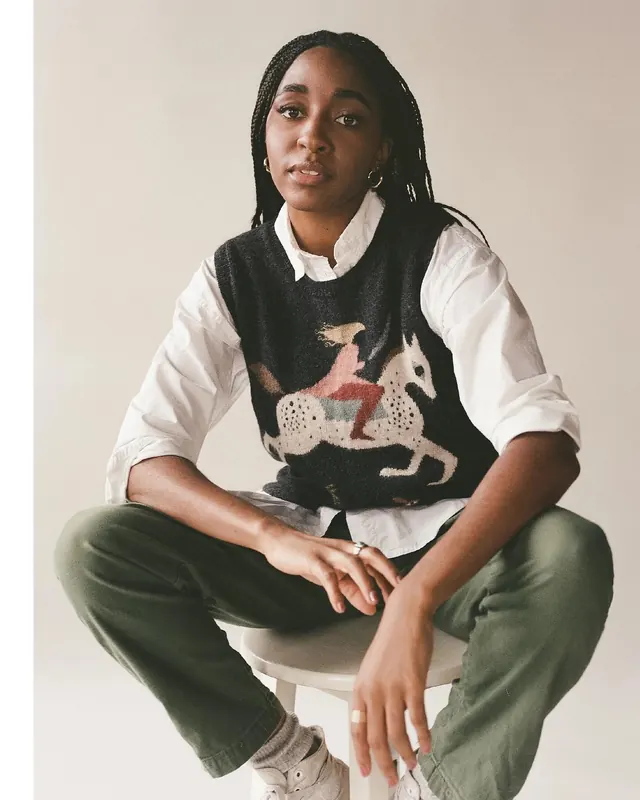 Streetwear Fashion Mockup, photographic, organic, high-contrast