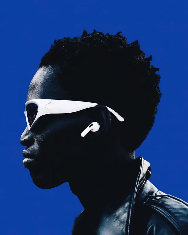 Cyberpunk Portrait with Futuristic Eyewear, photographic, dark-mode, high-contrast
