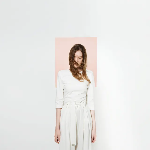 Fashion Editorial Portrait, minimal, luxury, light