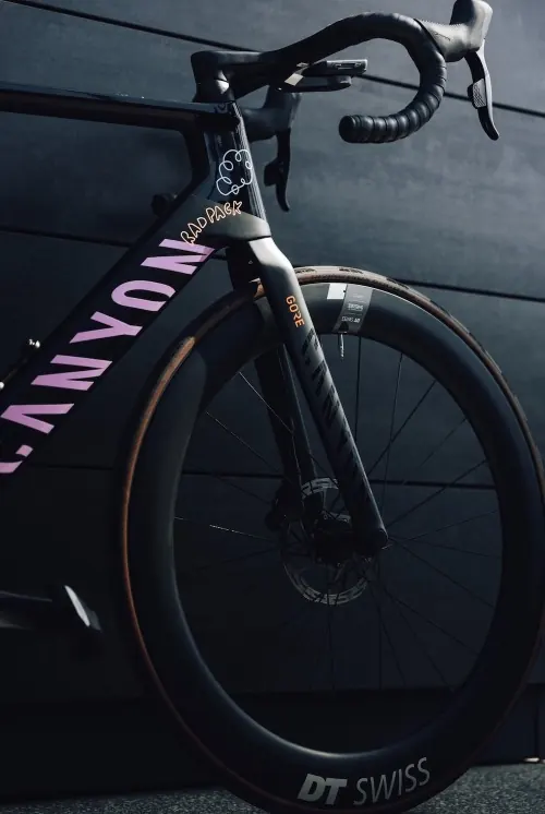 Road Bicycle Mockup, photographic, technical, dark