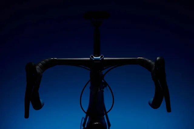 Bicycle Handlebar Silhouette, minimal, dark-mode, dark