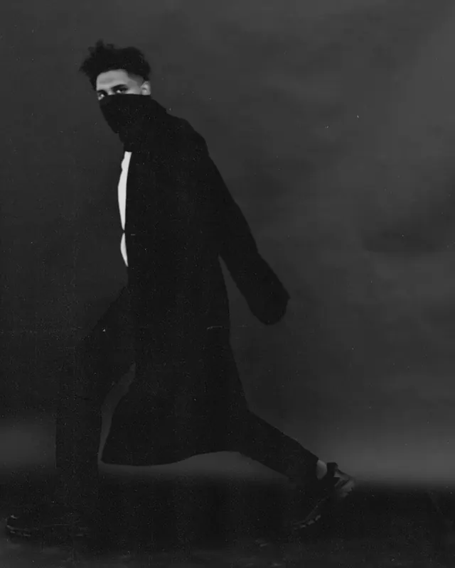Monochrome Masked Figure, monochrome, photographic, monochrome
