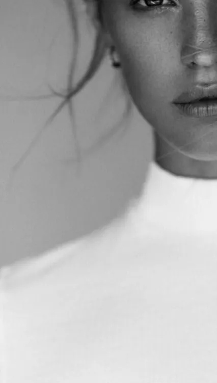 Close-up Portrait of a Woman, minimal, monochrome, monochrome