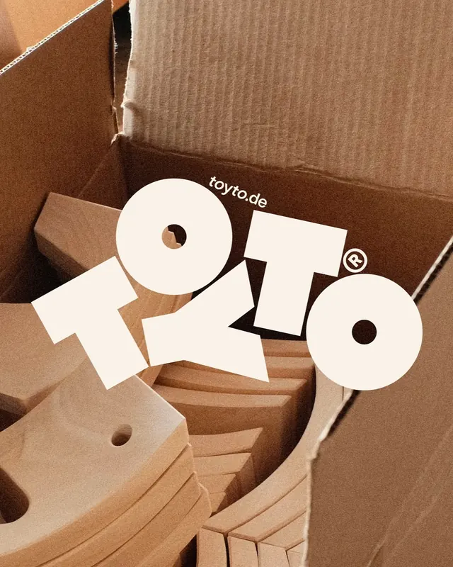 Tizio Logo Mockup, minimal, boxed, high-contrast