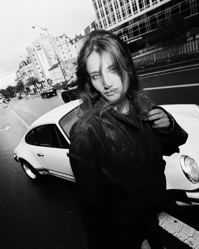 Street Portrait of a Young Woman, monochrome, photographic, monochrome