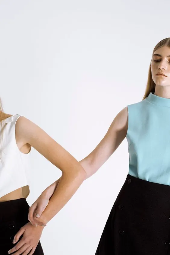 Fashion Editorial Photography, minimal, photographic, light