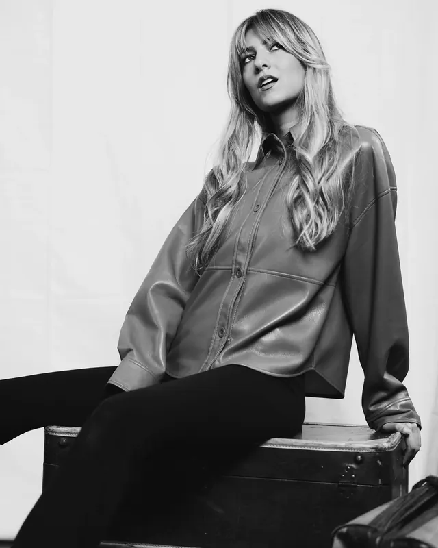 Fashion Editorial Portrait, minimal, editorial, monochrome