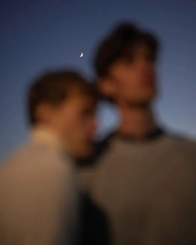 Blurred Portrait Composition, photographic, abstract, cool