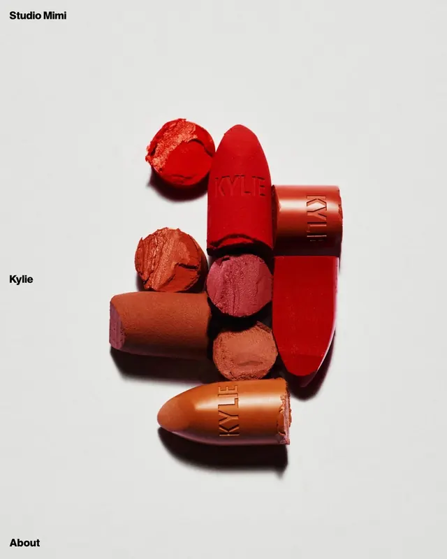 Studio Mini - Lipstick Product Display, minimal, photographic, vibrant