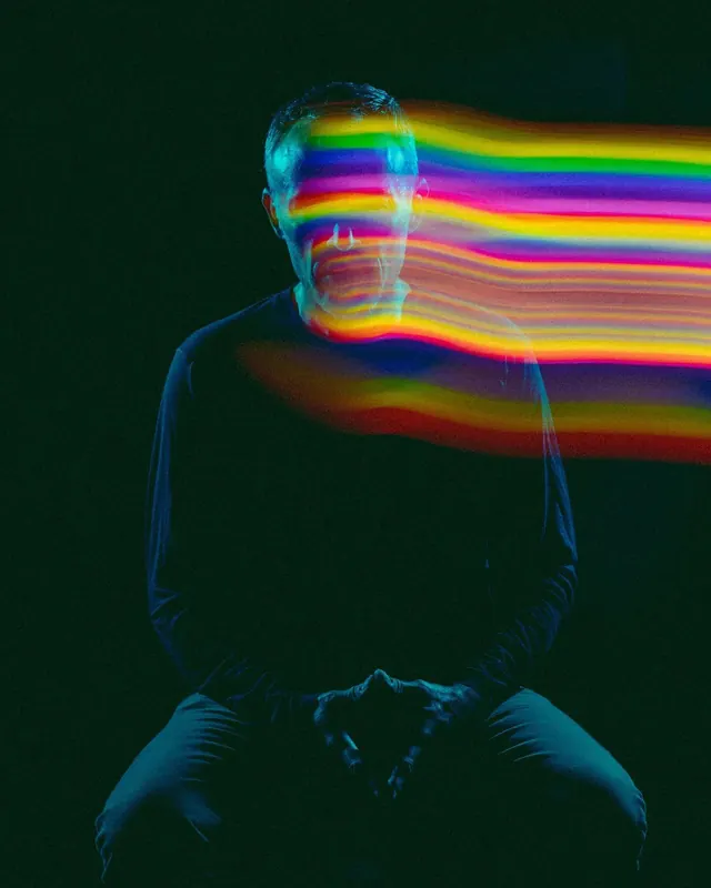 Abstract Light Streak Portrait, dark-mode, gradient-heavy, dark