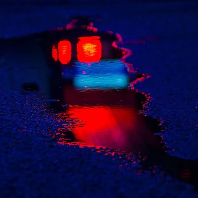 Nighttime Vehicle Reflection, photographic, dark-mode, dark