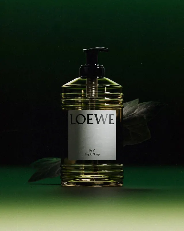 Loewe Eau de Toilette Product Photography, luxury, minimal, dark