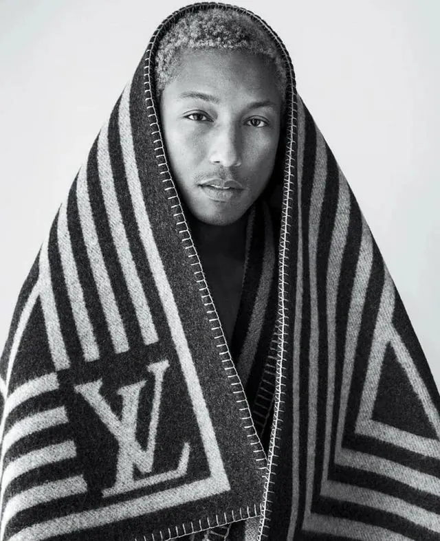 Louis Vuitton Patterned Wrap Portrait, monochrome, luxury, monochrome