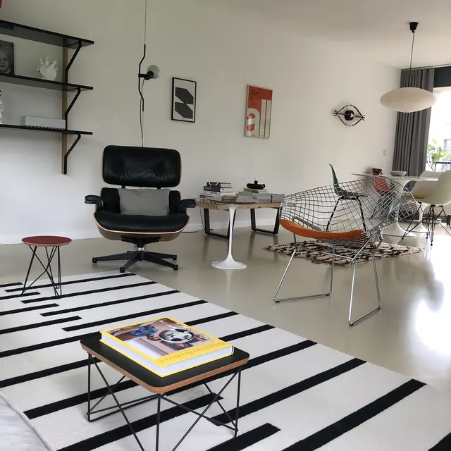 Modern Minimalist Interior with Graphic Accents, minimal, geometric, high-contrast