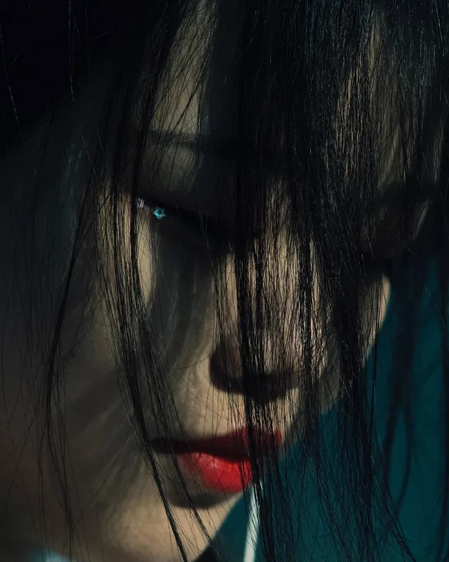 Cyberpunk Portrait with Blue Eye, dark-mode, photographic, dark
