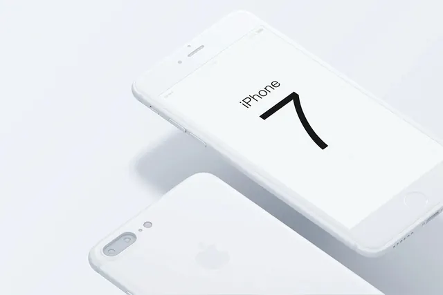 iPhone 7 Mockup, minimal, corporate-clean, light