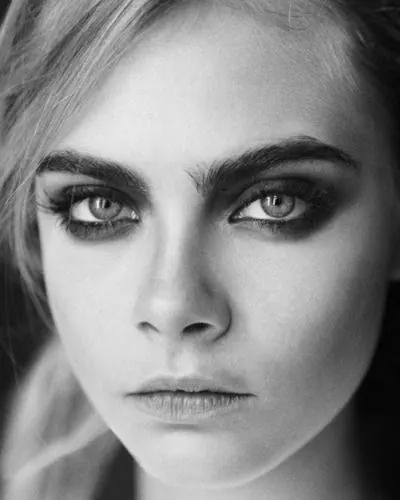 Monochrome Portrait of a Woman, monochrome, photographic, monochrome